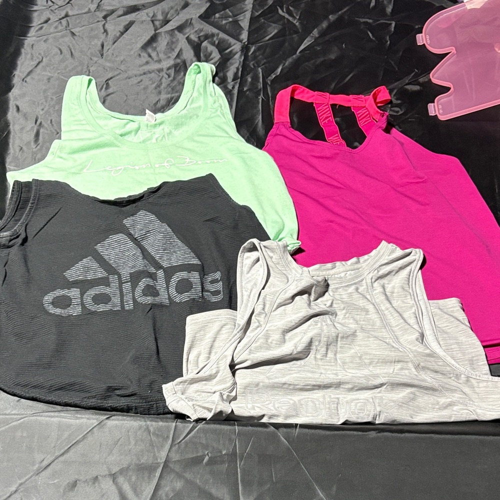Nike Women's Tank Tops - Black, Pink, Mint, Gray